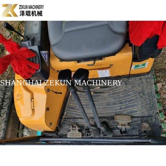 1.5 톤 원형 수압 펌프 건설용 고무 트랙과 함께 미니 디젤 엑버