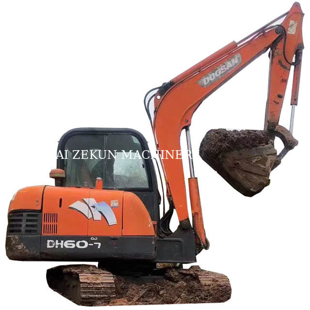 2010 EX60 중고용 미니 발굴기 38.1kw 오리지널 수압 밸브