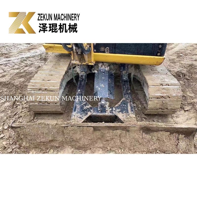사용 된 CAT 305.5E2 미니 발굴기 추적 305.5 5380 KG 기계 무게 32KW 전력
