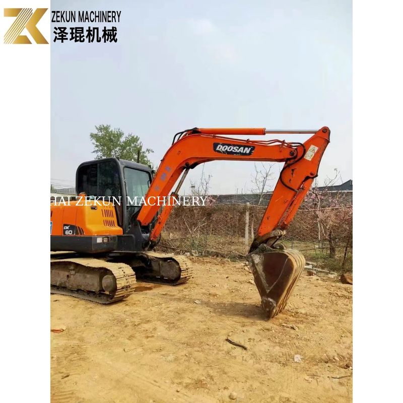 중고용 Doosan DX60-7 DX60-9 6T 대한민국 중고용 크롤러 발굴기