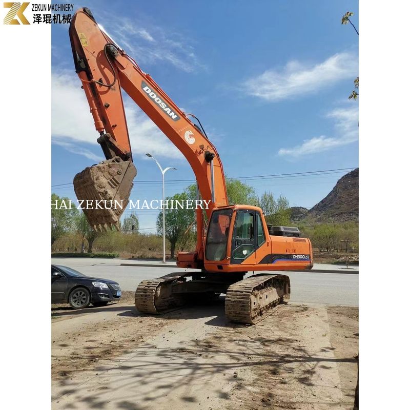 DH300-7 사용 된 Doosan Excavator 30Ton 2017 년 광산용 수압 실린더
