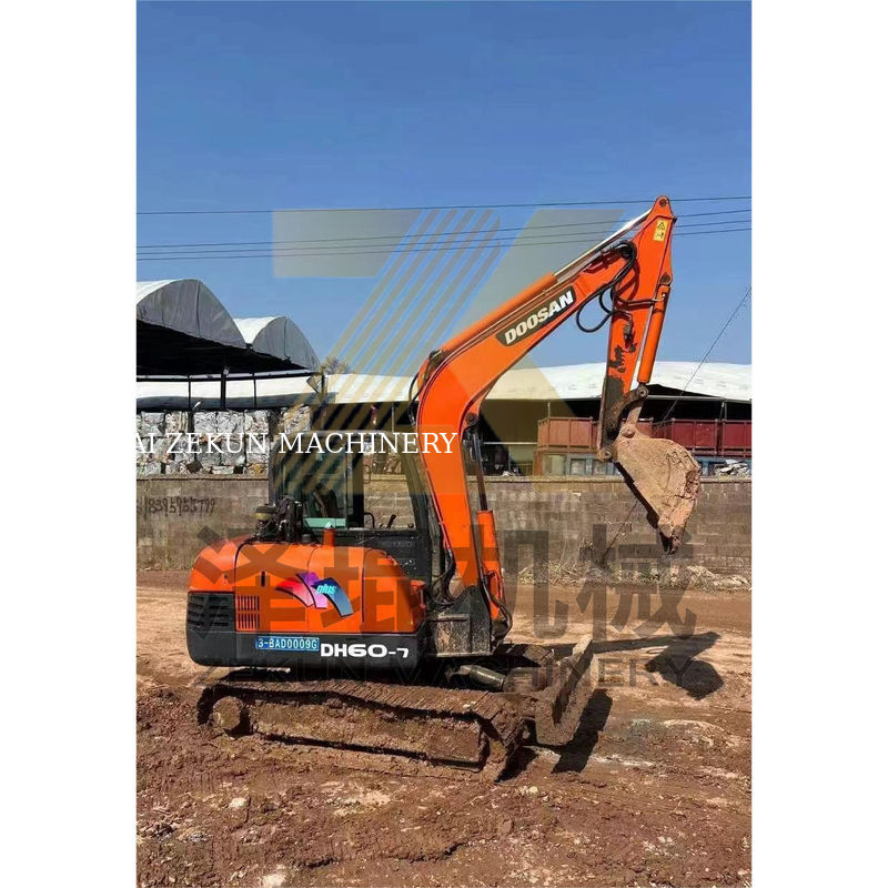 5500 KG Doosan60-7 DH55/DH60-7/80-7 DH60/DH60-7 0~2000시간 작업시간을 가진 발굴기