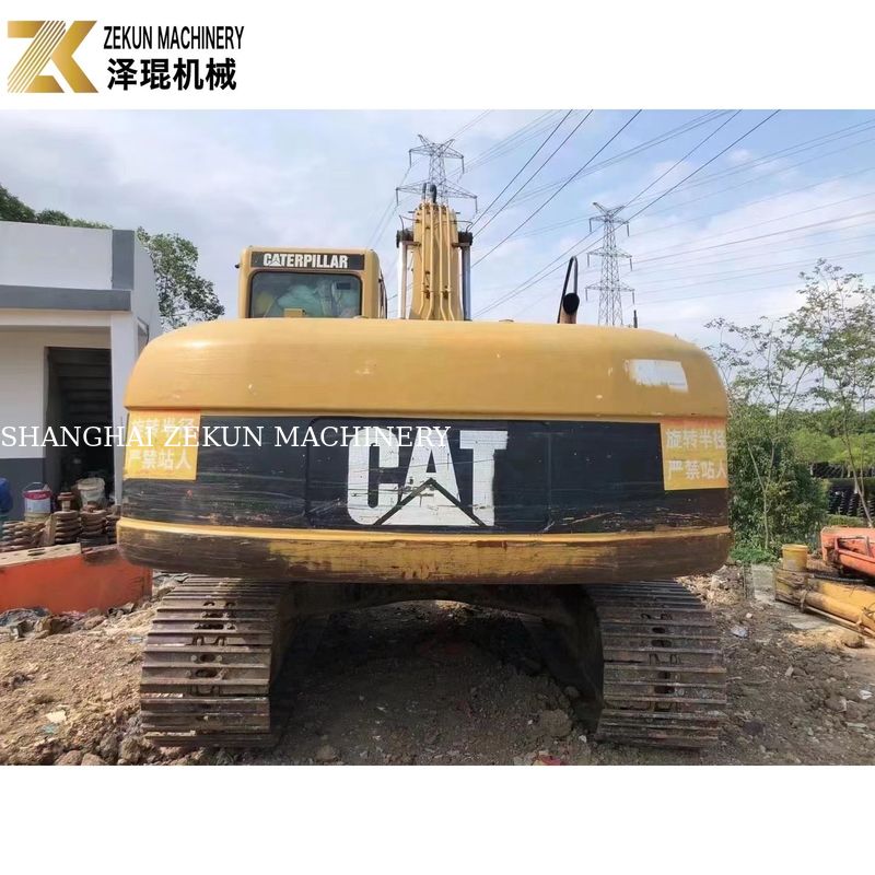 CAT 320 발굴기와 CAT 수압 펌프로 우수한 발굴을 경험하십시오.