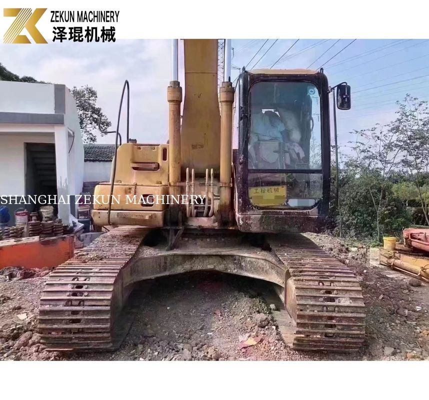 CAT 320 발굴기와 CAT 수압 펌프로 우수한 발굴을 경험하십시오.