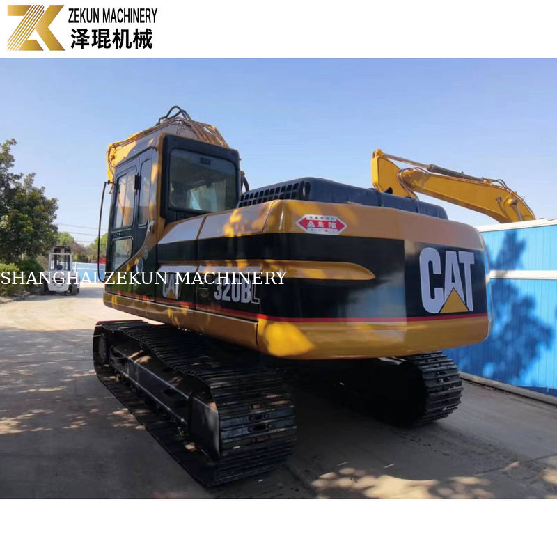 사용 된 Cat 320 BL Excavator 0.92 m3 버킷 용량 및 2001-4000 작업 시간