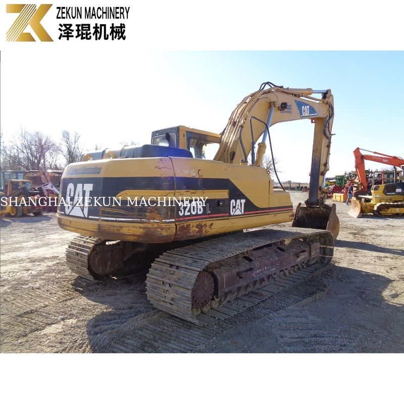 CAT 320 BL 발굴기와 97kw Caterpillar 엔진으로 가능해진 땅 채굴