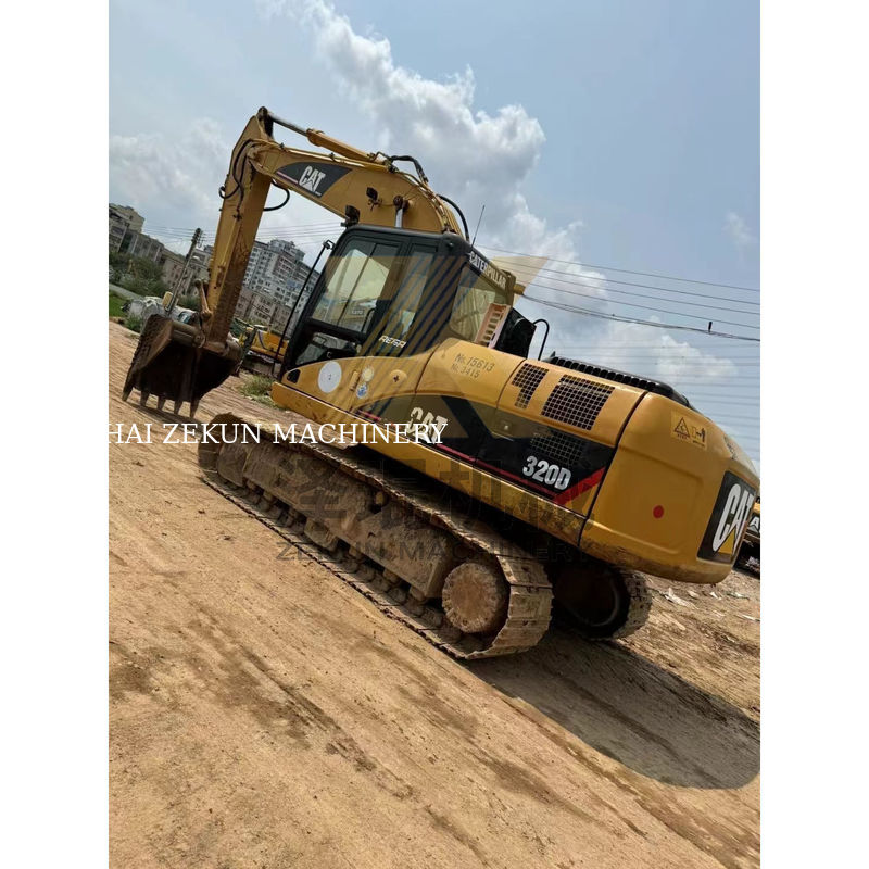 2015년 중고 Shantui Kato Excavator 320D 상하이 다른 수압 펌프