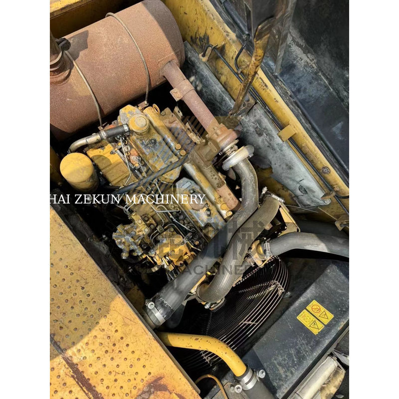 2015년 중고 Shantui Kato Excavator 320D 상하이 다른 수압 펌프