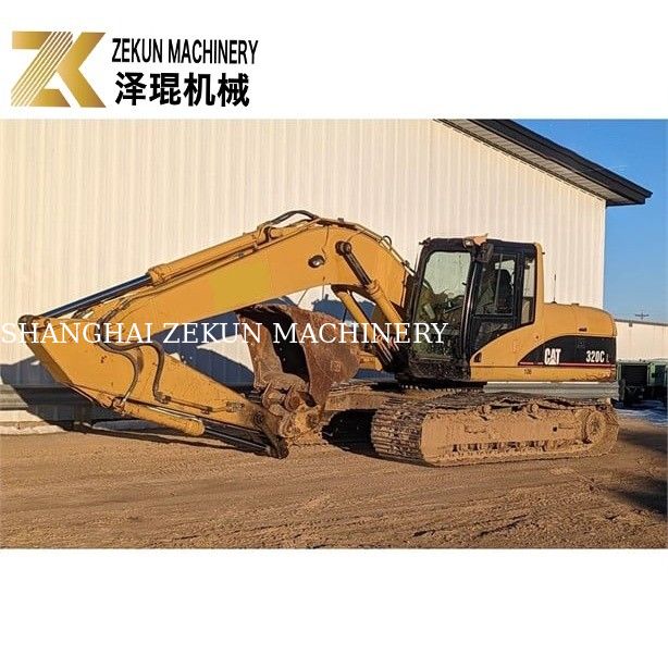 저렴한 가격에 엔진과 수압 펌프가 있는 Cat 320 D2 발굴기 4000 작업 시간