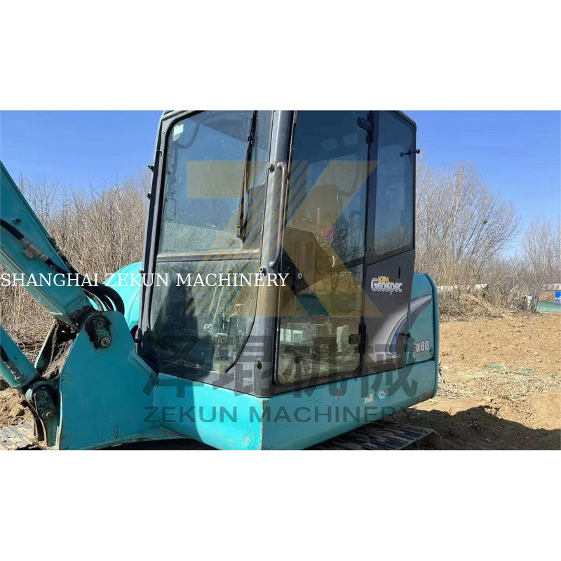 좋은 상태 사용 된 Kobelco SK60-3/5/8/10 미니 발굴기 6톤 35.5KW 전력