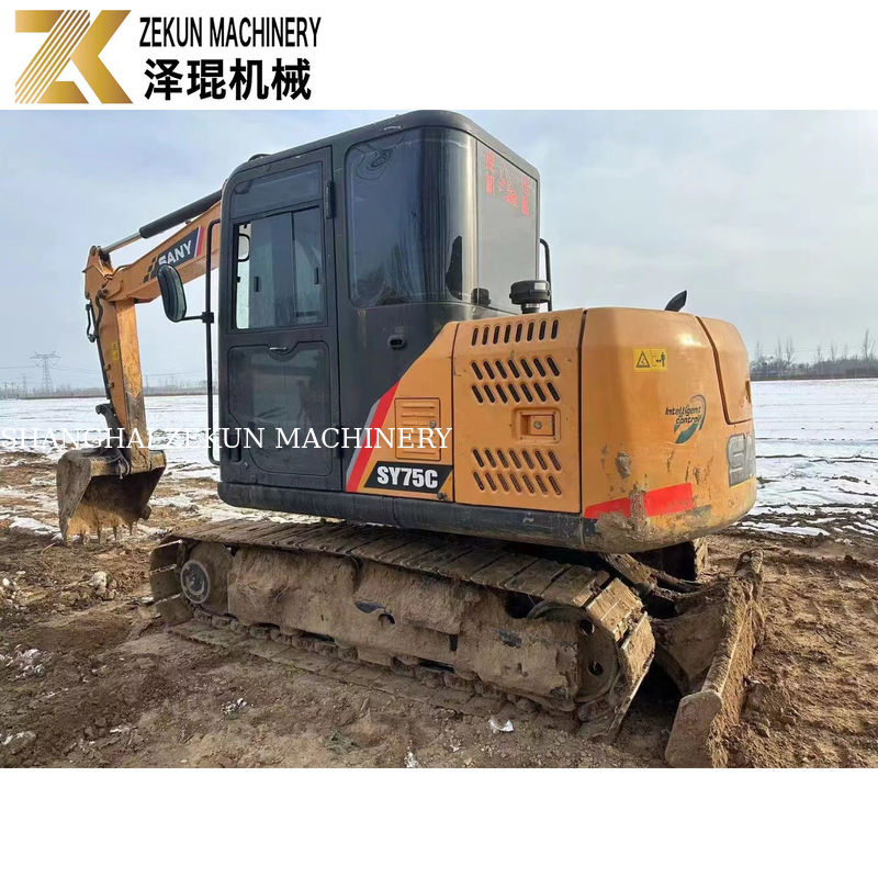 사용 된 SANY 75C 발굴기 및 작업 시간 2001-4000 기계 무게만 7500 KG