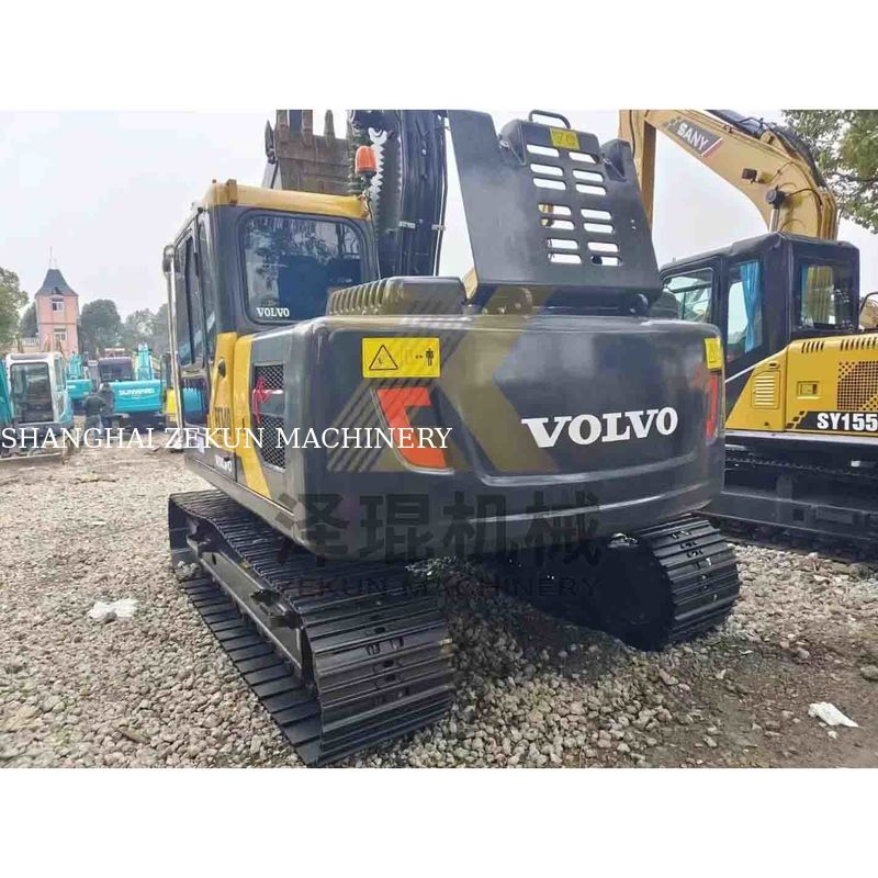 다른 수압 펌프 EC140 발굴기 상태가 좋고 기계 무게 15870 KG