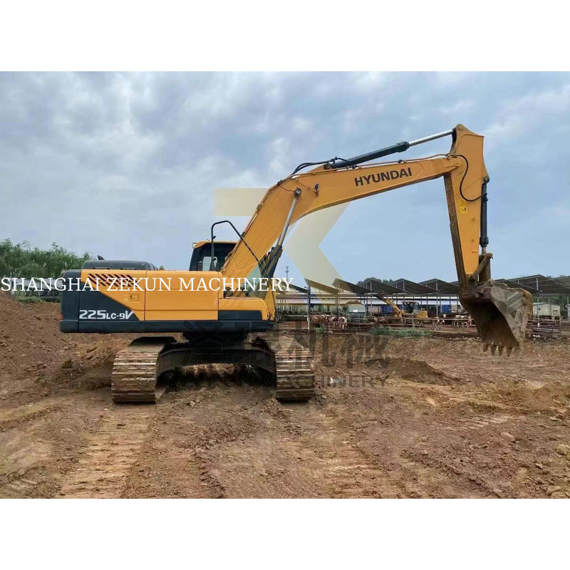 사용 된 현대 225LC-9S 발굴기 112KW 전력 한국의 원본 재고