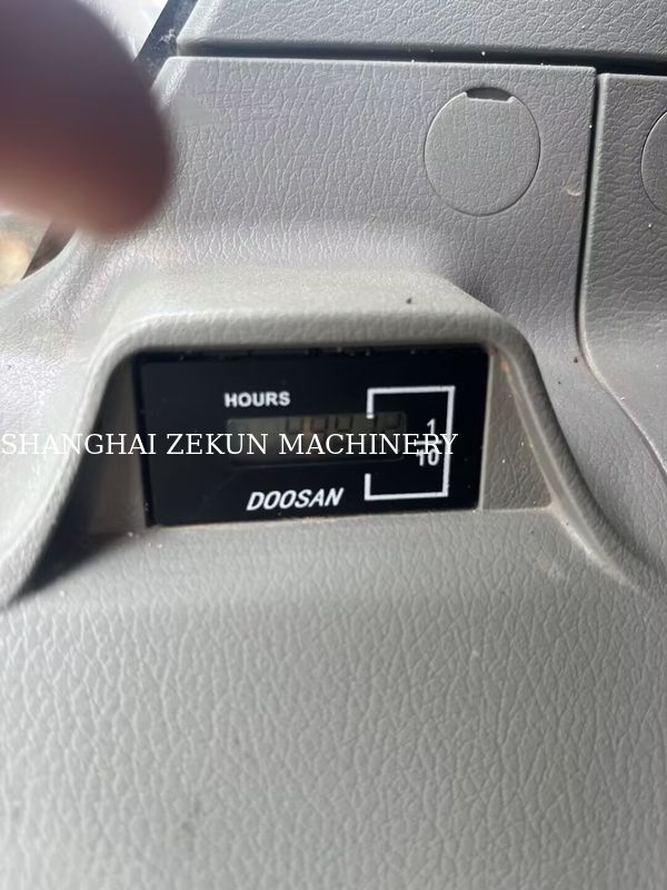 사용 된 Doosan DX500LC-9C 발굴기 800 Rpm 호스 파워 및 최대 발굴 높이 11