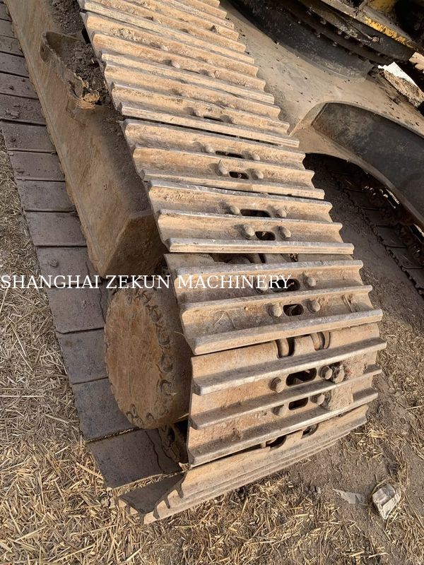 2015년 코마쓰 PC210LC-8MO 발굴기 100kg의 작동 무게와 최대 발굴 범위 9