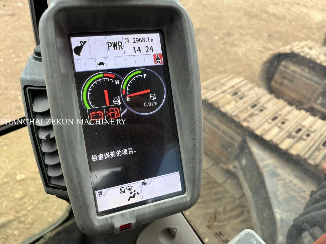 2022년 히타치 ZX330-5A 굴삭기, 2968시간, 유압 34.3 MPa, 붐 길이 6.5 M