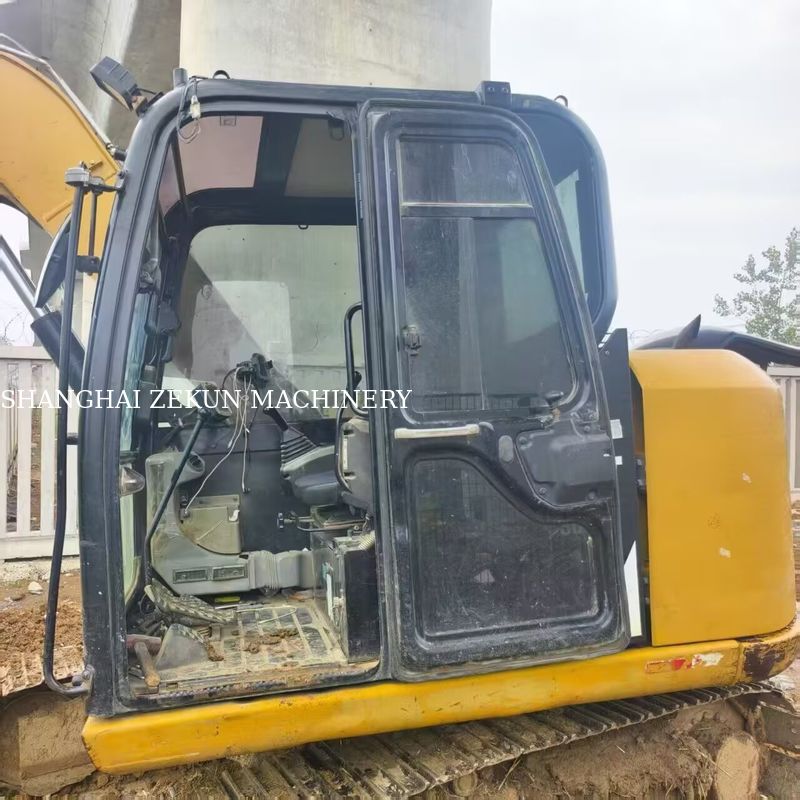 2017 CAT 307E2 발굴기 12544hrs 최대 덤핑 높이 070mm 수압 압력 28 MPa
